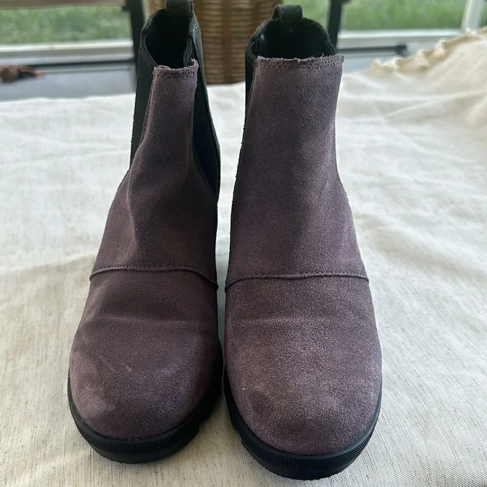Sorel Joan of Arctic Wedge Chelsea Boots 7